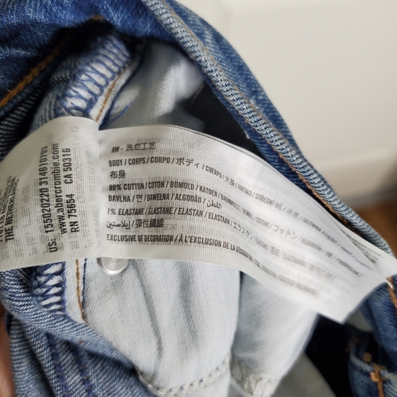 Abercrombie & Fitch Blue 90s Ultra High Rise Distressed Straight Leg Jeans - Picture 8 of 8